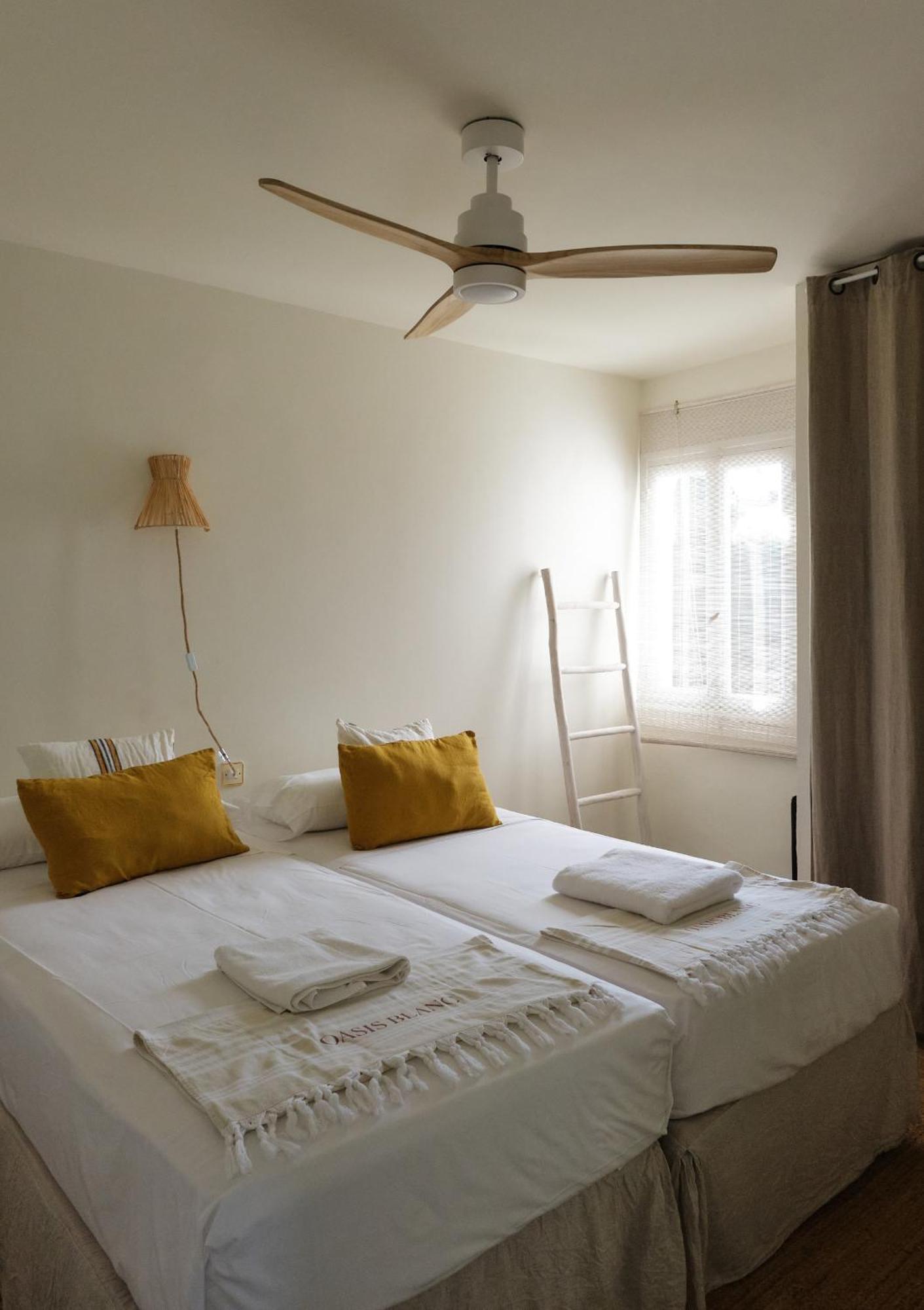 Arenal D'En Castell South Apartment Exterior foto